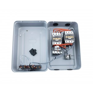 Контактор КММор356561 в оболонці мет. реверс 65А РТ-55-70 400В/АС3 IP54 TNSy