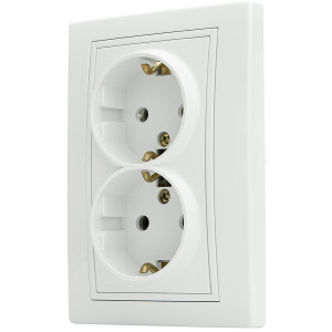 Розетка подвійна 2Р+PE  PB16/2-З-Fl-W (біла)